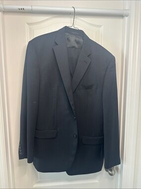 Chaps Dark Navy Pinstripe Suit 44R 36/32